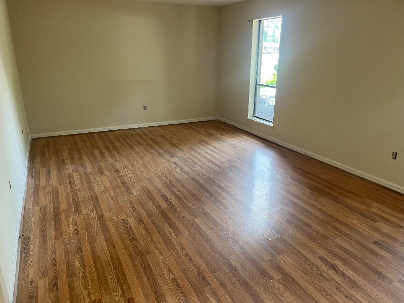 Building Photo - 4439 Shadowood Dr