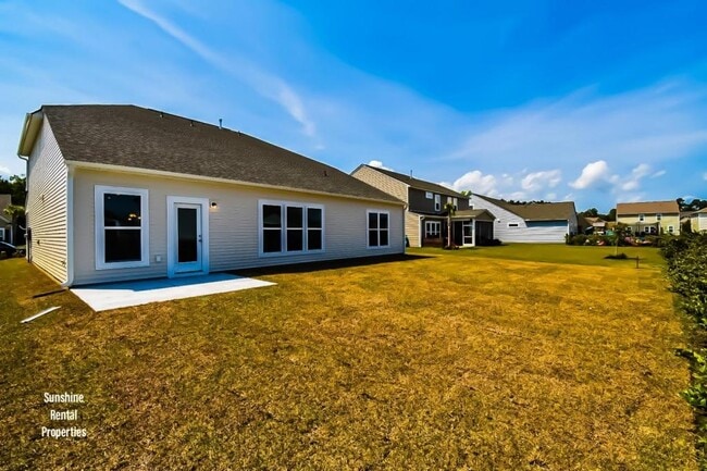 Building Photo - 2588 Great Scott Dr