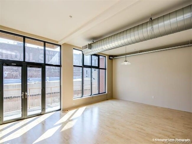 Building Photo - 3100 Huron St
