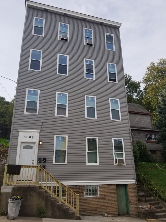 Building Photo - 3008 Paulowna St