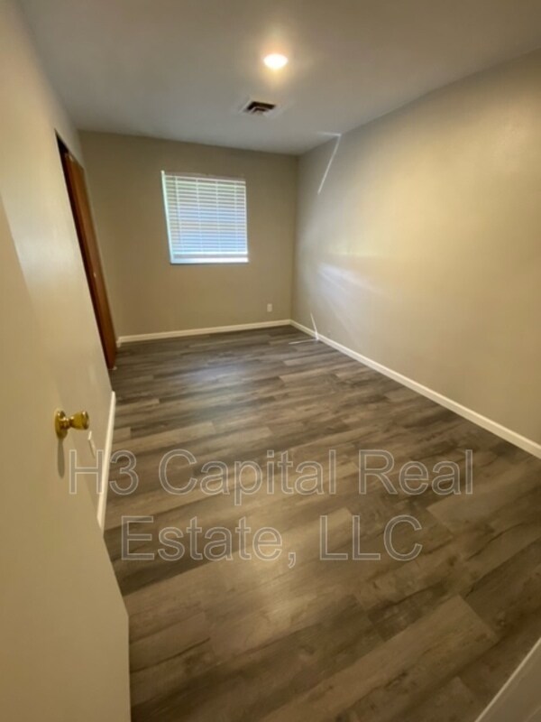 Building Photo - 17 N 44th St