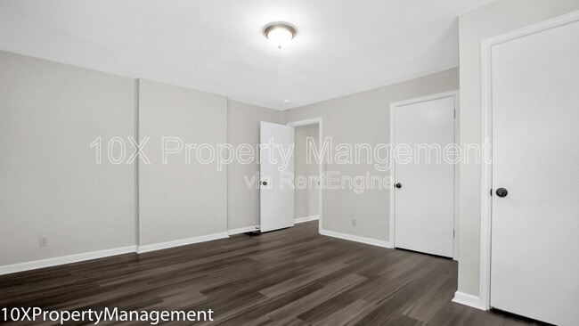 Building Photo - 2911 Sullivant Ave