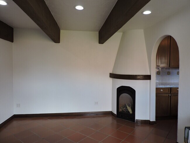 Building Photo - 3751 Olive Ave