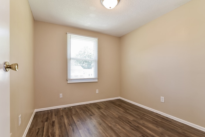 Building Photo - 11401 McDowell Dr