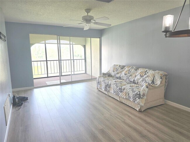 Building Photo - 2700 Bayshore Blvd