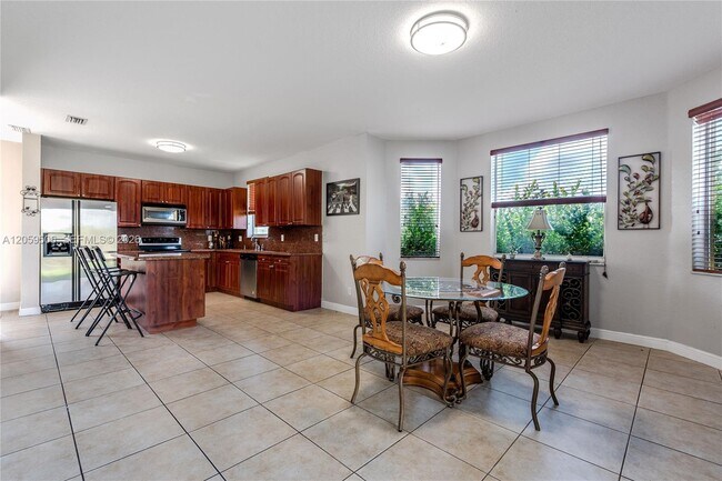 Building Photo - 5271 SW 141st Terrace