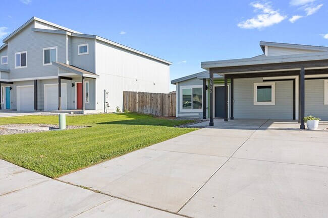 Building Photo - 316 Dawson Ln