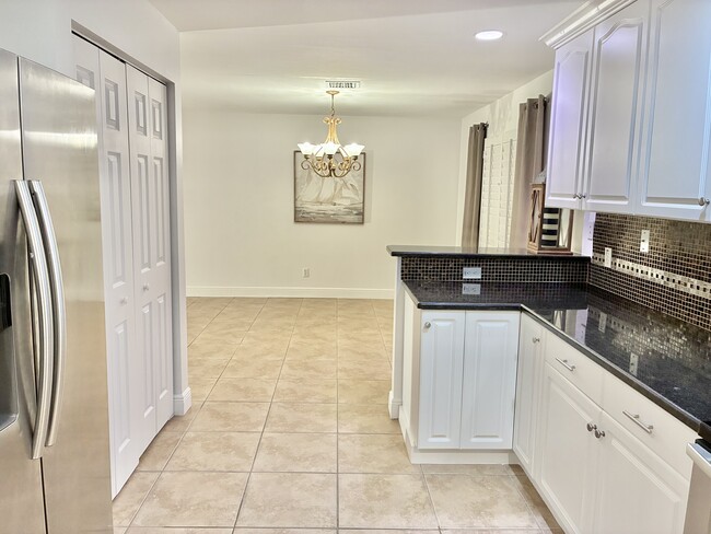 Building Photo - 26748 Morton Ave