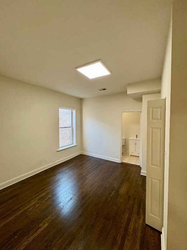 Building Photo - 5115 S Drexel Ave