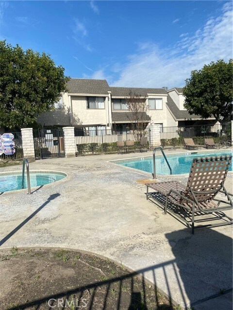 Building Photo - 14100 Bradford Meadows