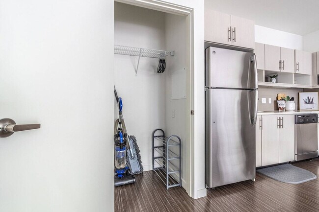 Building Photo - 1717 22nd Ave