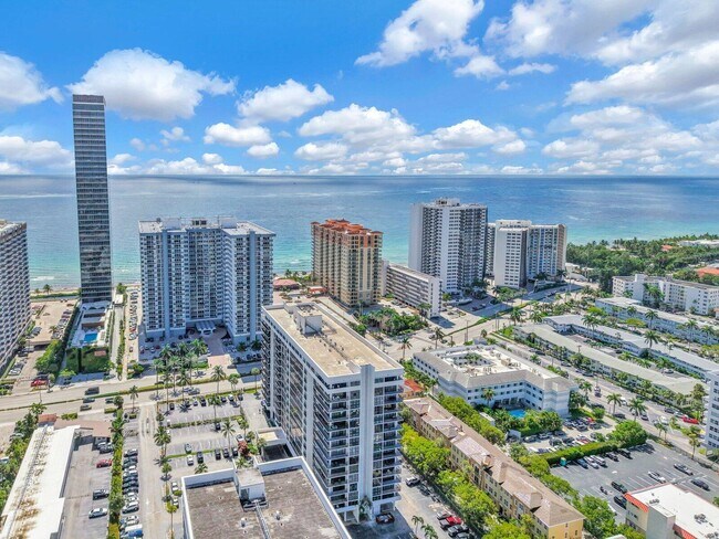 Building Photo - 2049 S Ocean Dr