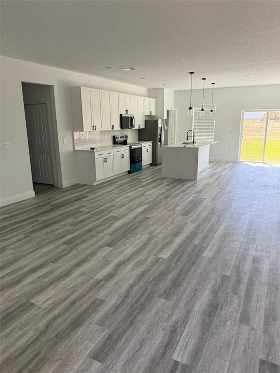 Building Photo - 17490 SW 27 Cir