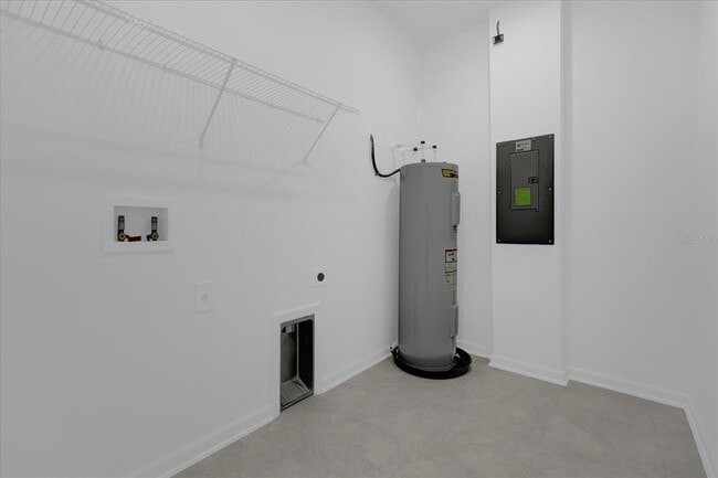 Building Photo - 6049 Blissful St