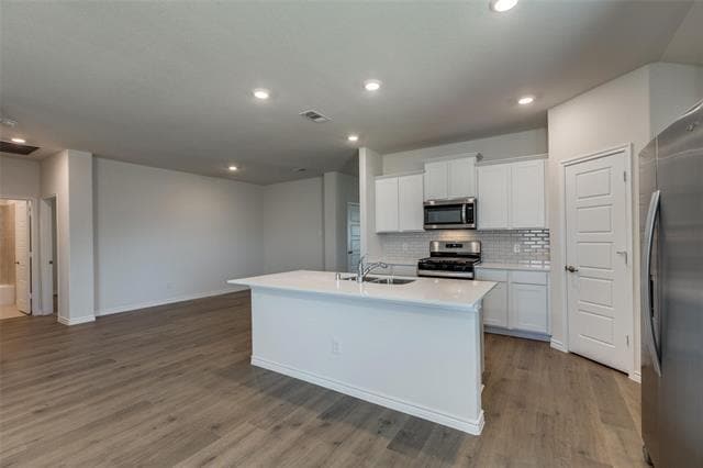 Building Photo - 5237 Sandrine Ave