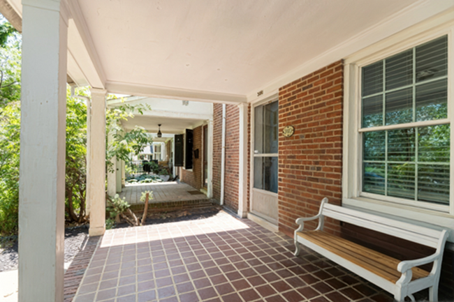 Building Photo - 3410 Oakenshaw Pl