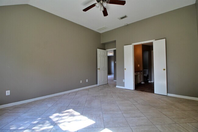 Building Photo - 6803 Highwind Bend Ln