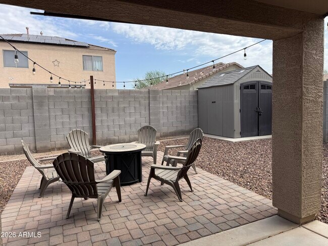 Building Photo - 10962 W Manzanita Dr