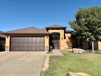 Building Photo - 420 Sabal Loop