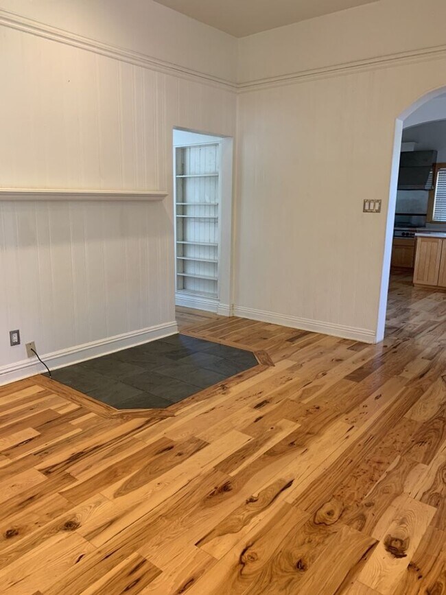 Building Photo - Rare Downtown Davis Gem with Wraparound Porch & Updated Interior