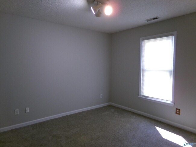 Building Photo - 115 Fenwick Pl