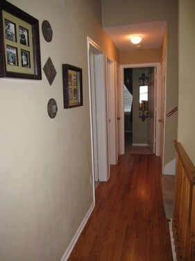 Building Photo - {12532} Immaculate Split-Level Home + Fenc...