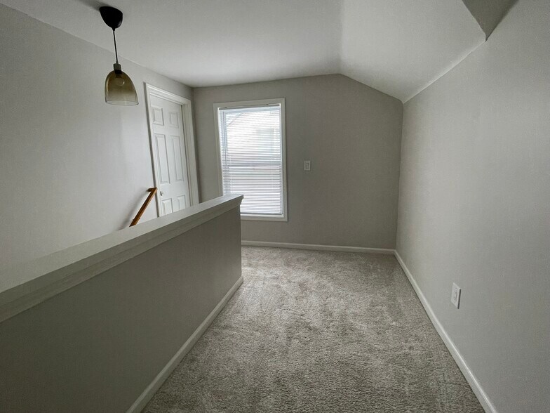 Building Photo - 2450 Gerald Ave