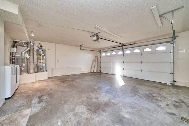 Building Photo - 15507 Caulfield Ave