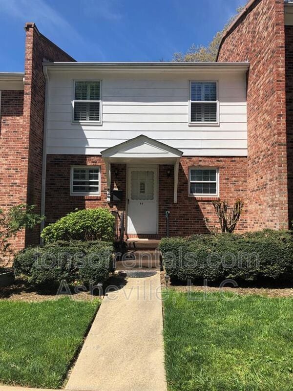 Building Photo - 1409 Kensington Rd