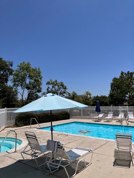 Building Photo - 2623 Antonio Dr