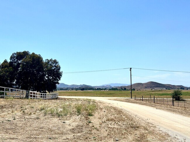 Building Photo - LUXE NEW BUILD ON PROPERTY IN MENIFEE!