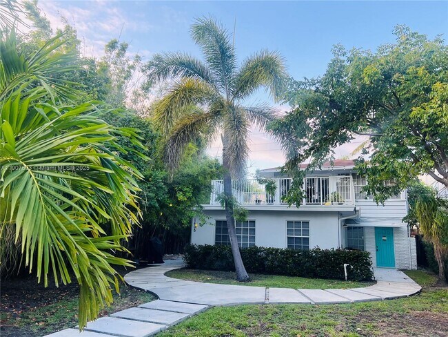 Primary Photo - 1405 SE 2nd St