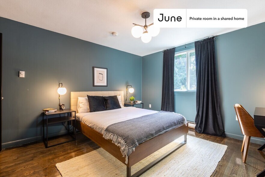 Building Photo - Room in Shared 6 bed/4 bath home