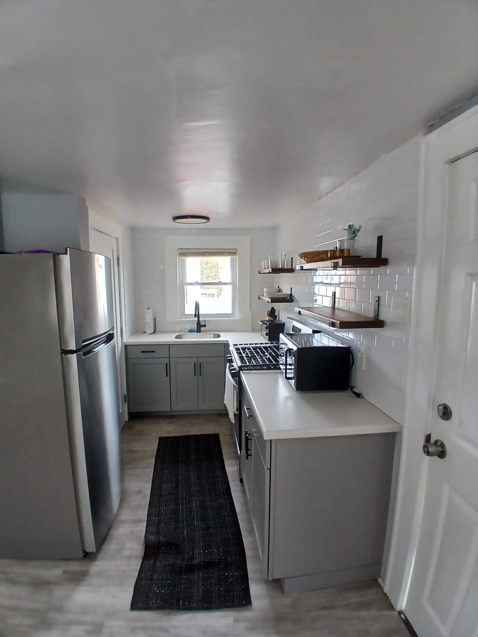 Kitchen - 17 Thomas St