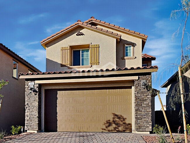 Primary Photo - 300 Palazza Reserve Pl