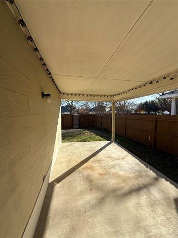 Building Photo - 1505 Lacewing Dr