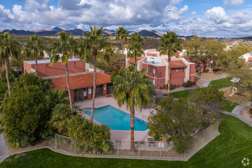 Pool - The Missions at Sentinel Peak