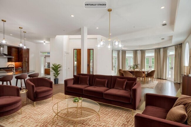 Building Photo - 2905 Parthenon Ave