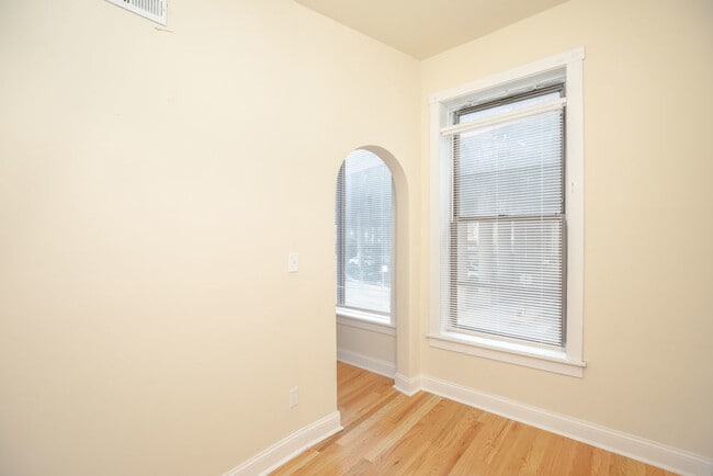 Building Photo - 262 W 26th St