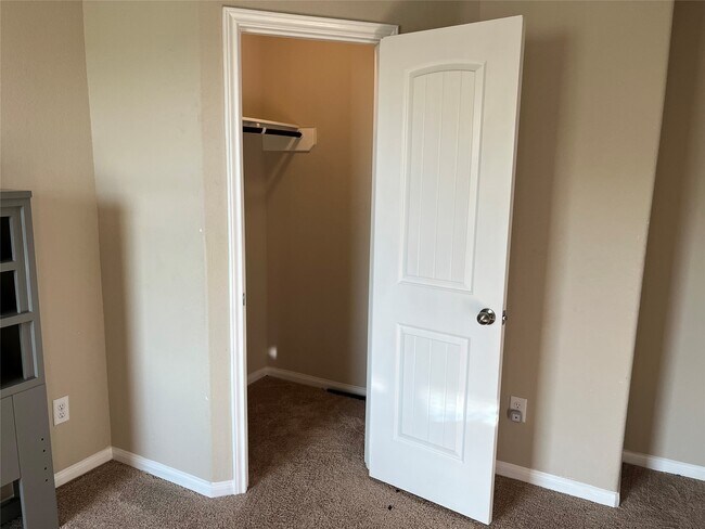 Building Photo - 17275 Quiet Song Ct