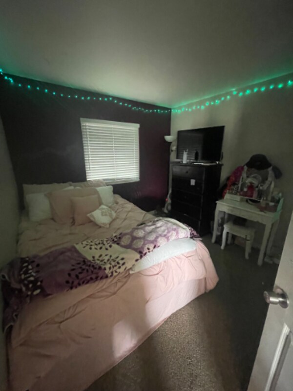 Building Photo - 402 Ferrara Way