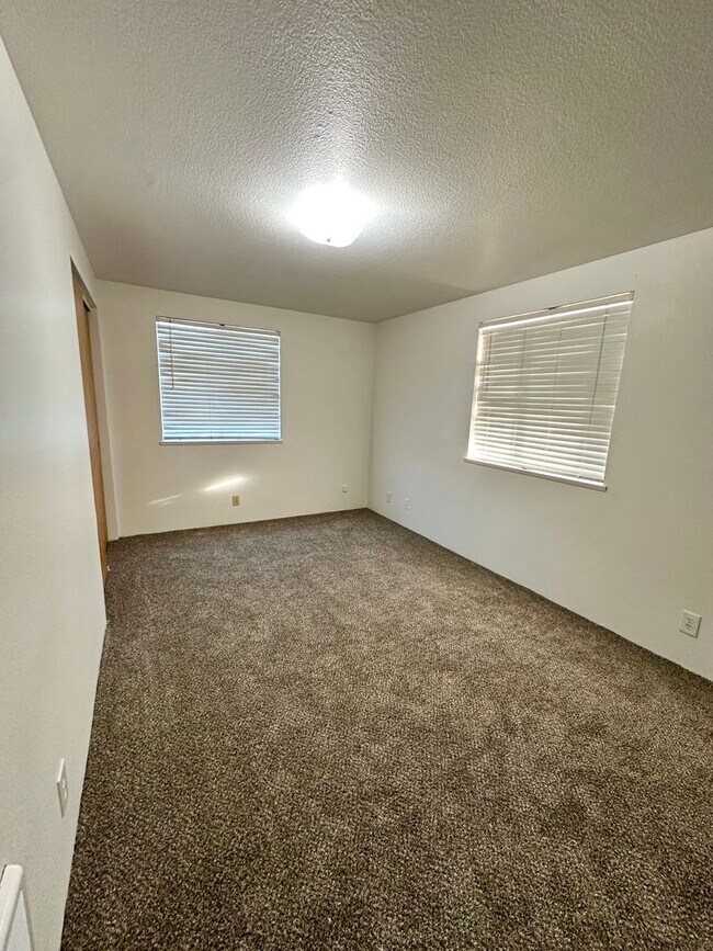 Building Photo - 1328/1330 SW 17th St