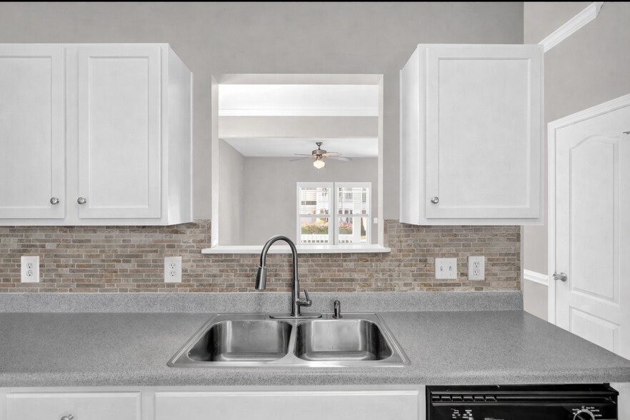 Building Photo - 12837 Windy Lea Ln