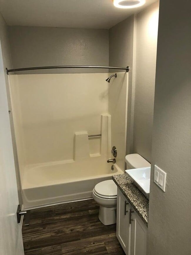 Interior Photo - Apply Today! - Revive Medical District