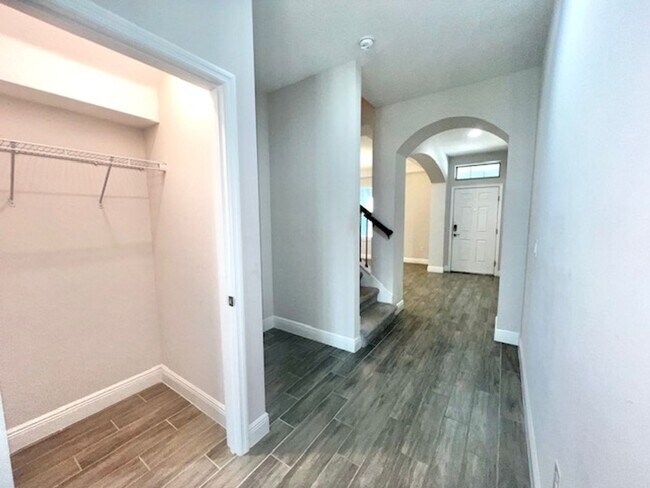 Building Photo - SPECTACULAR MODERN HOME!!Relaxing water views from the back of this beautiful home- MOVE IN Septe...