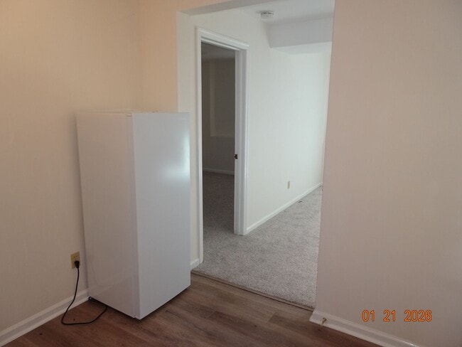 Building Photo - 4 bedrooms 2.5 bathrooms Single Family Home for Rent