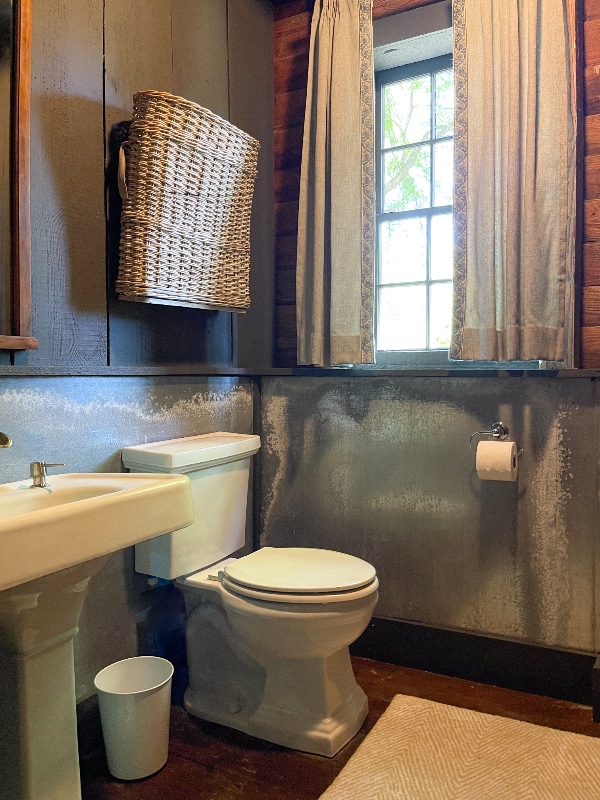 Building Photo - 5237 Meadows Mill Rd