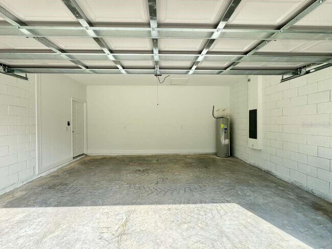 Building Photo - 16054 SW 55th Avenue Rd