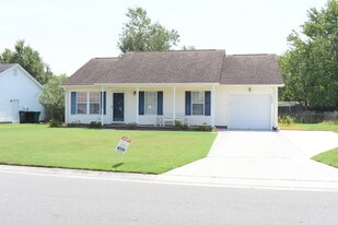 Building Photo - 4824 Weybridge Ln