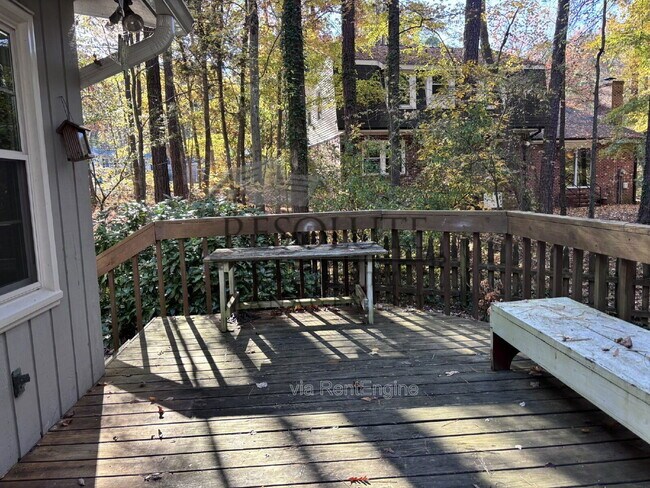 Building Photo - 1200 Brucemont Dr